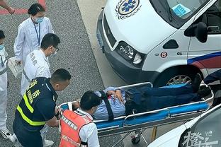 尤文官方：阿尔卡拉斯股二头肌损伤，归期未定